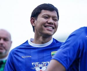 Bojan Hodak Akui Kaget saat Persib Bandung Tiba-Tiba Umumkan Rekrut Adam&nbsp;Alis